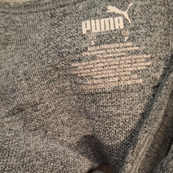 Puma Gray Sports Bra with Wide Straps and V-Neck - Picture 4 of 5